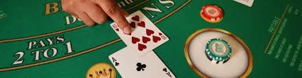 Tampilan menu Kategori Game di aplikasi mobile laristoto dengan navigasi tab dan filter